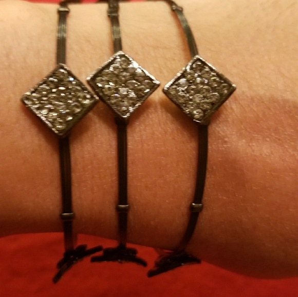 Authentic Seasonal Whispers Bracelet Set of 3 Stackable. - Picture 2 of 6